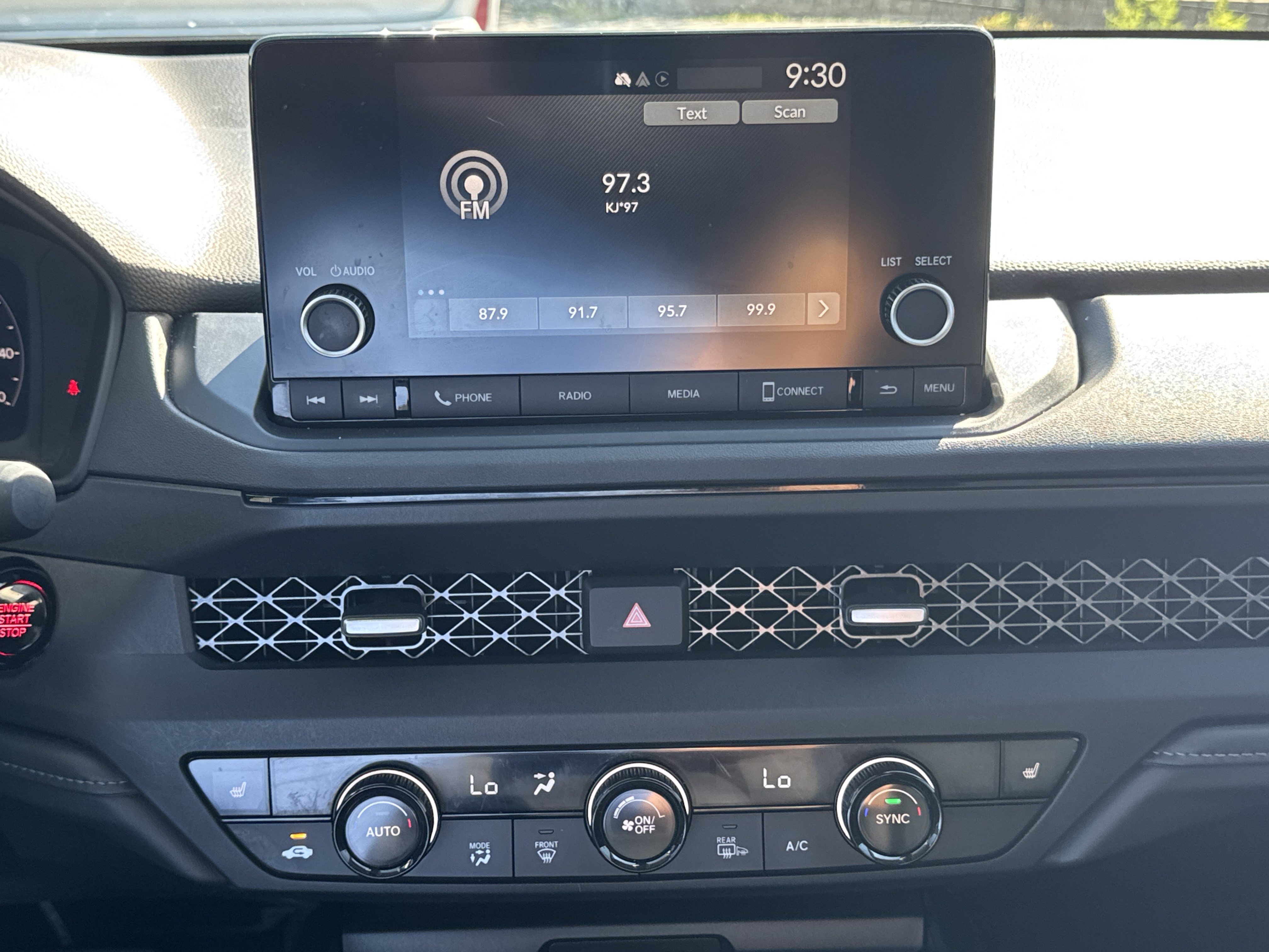 Used 2025 Honda Accord SE image 19