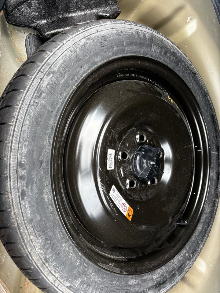 Used 2017 Ford Fusion SE w/ Fusion SE Technology Package image 20