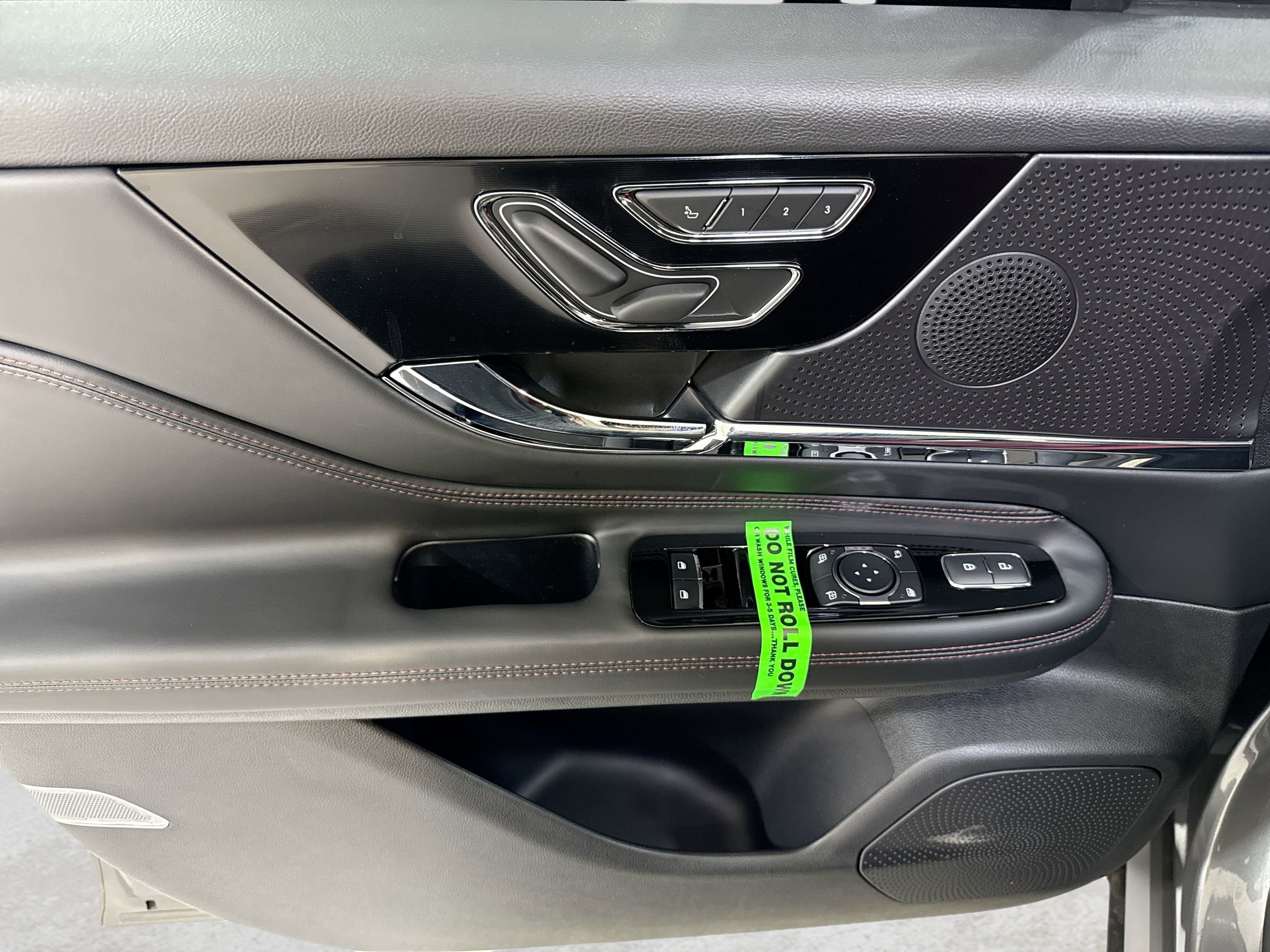 New 2026 Lincoln Corsair Reserve AWD/4WD image 12