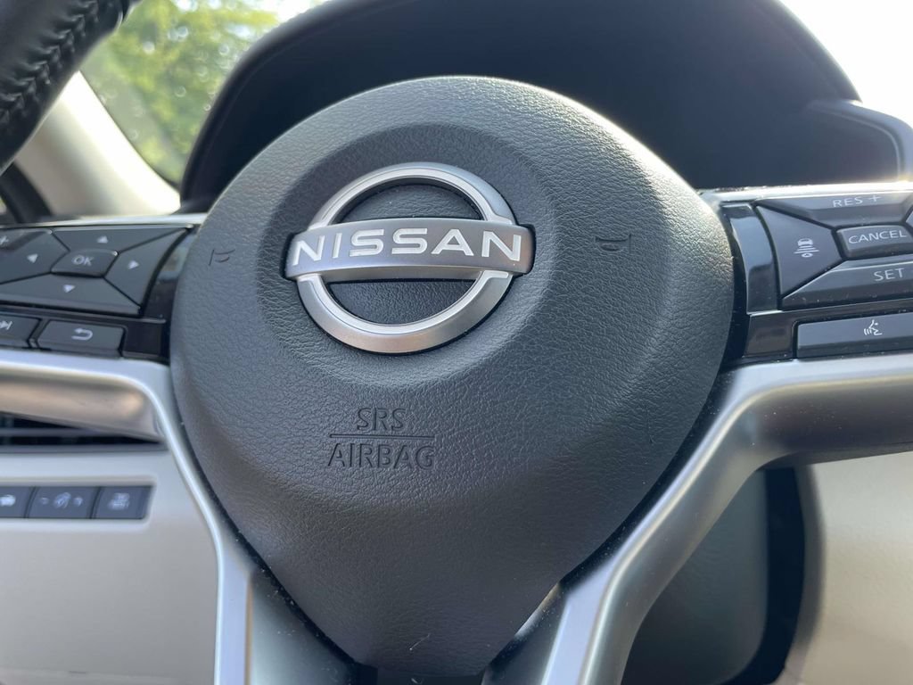 Used 2023 Nissan Altima 2.5 SL AWD/4WD image 29
