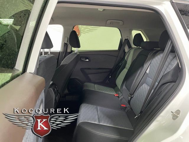 Used 2023 Nissan Rogue SV AWD/4WD image 20