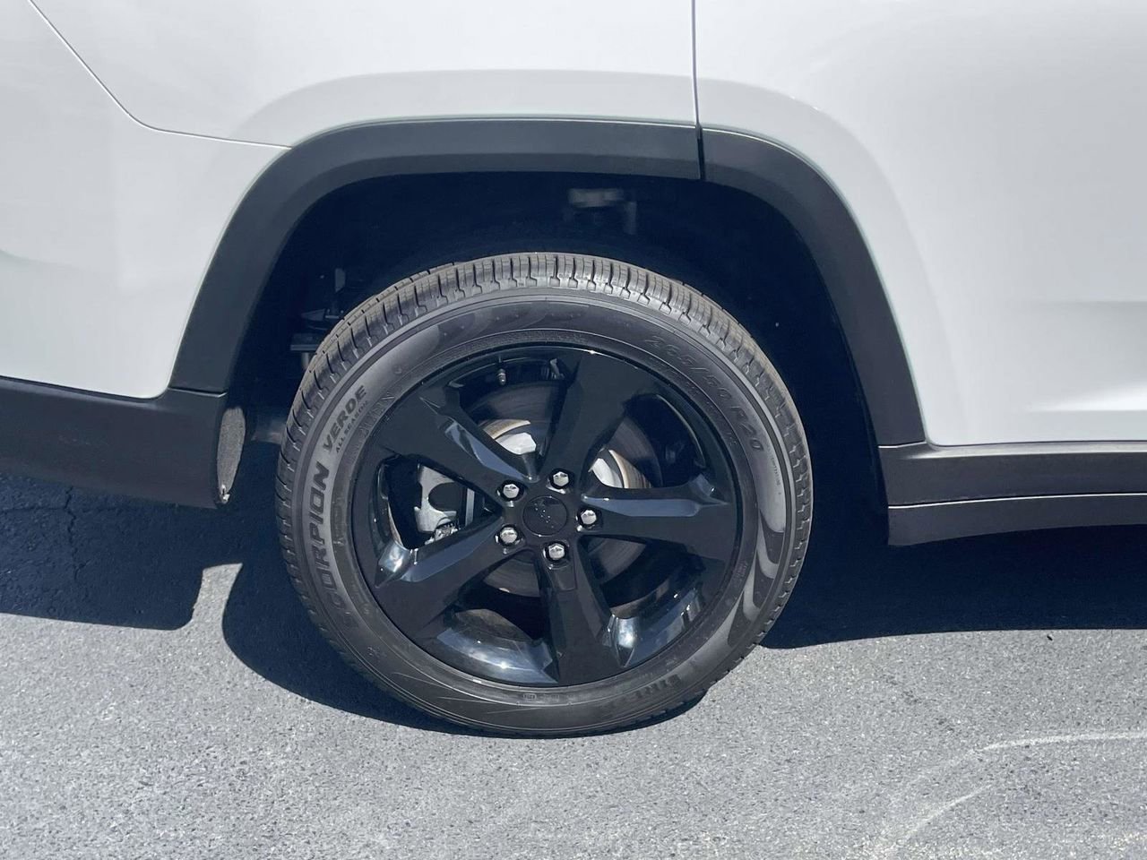 New 2025 Jeep Grand Cherokee L Limited w/ Black Appearance Package image 41