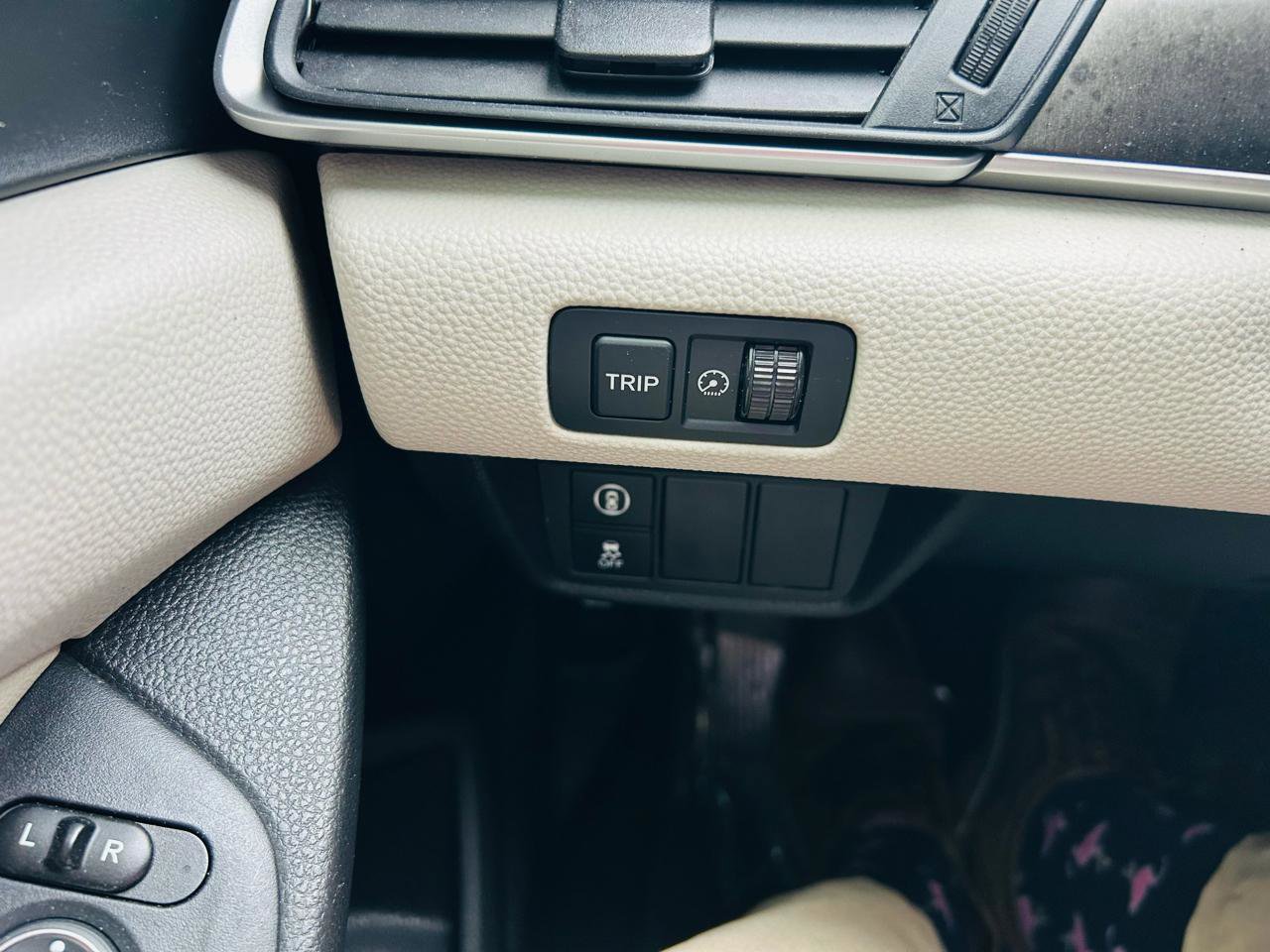 Used 2019 Honda Accord LX image 19