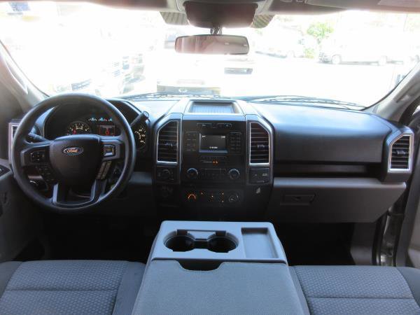 Used 2017 Ford F150 XLT w/ Trailer Tow Package image 14