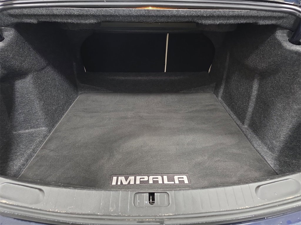Used 2018 Chevrolet Impala Premier w/ Premier Convenience Package image 12
