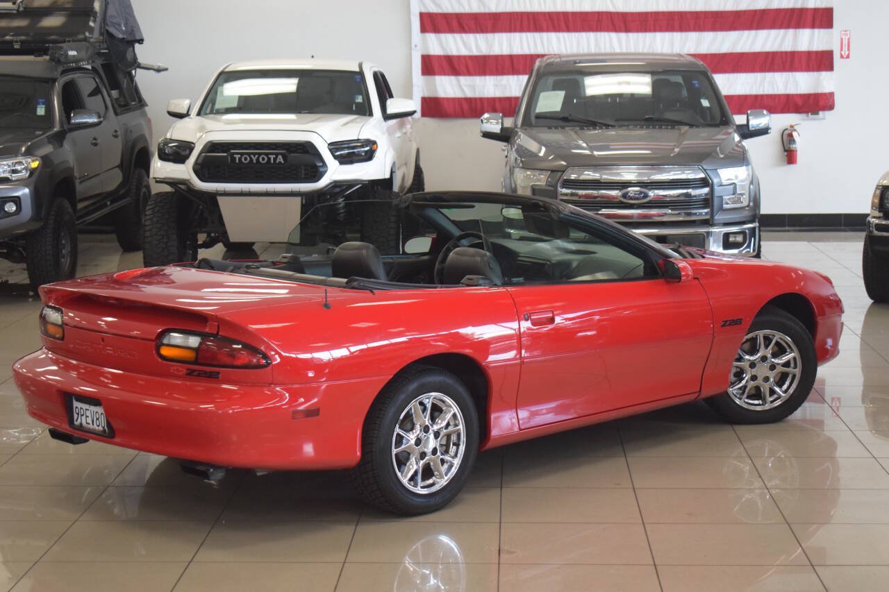 Used 2002 Chevrolet Camaro Z28 RWD image 30