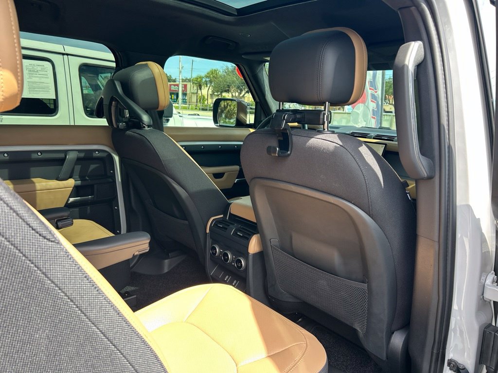 Used 2026 Land Rover Defender 130 X AWD/4WD image 47