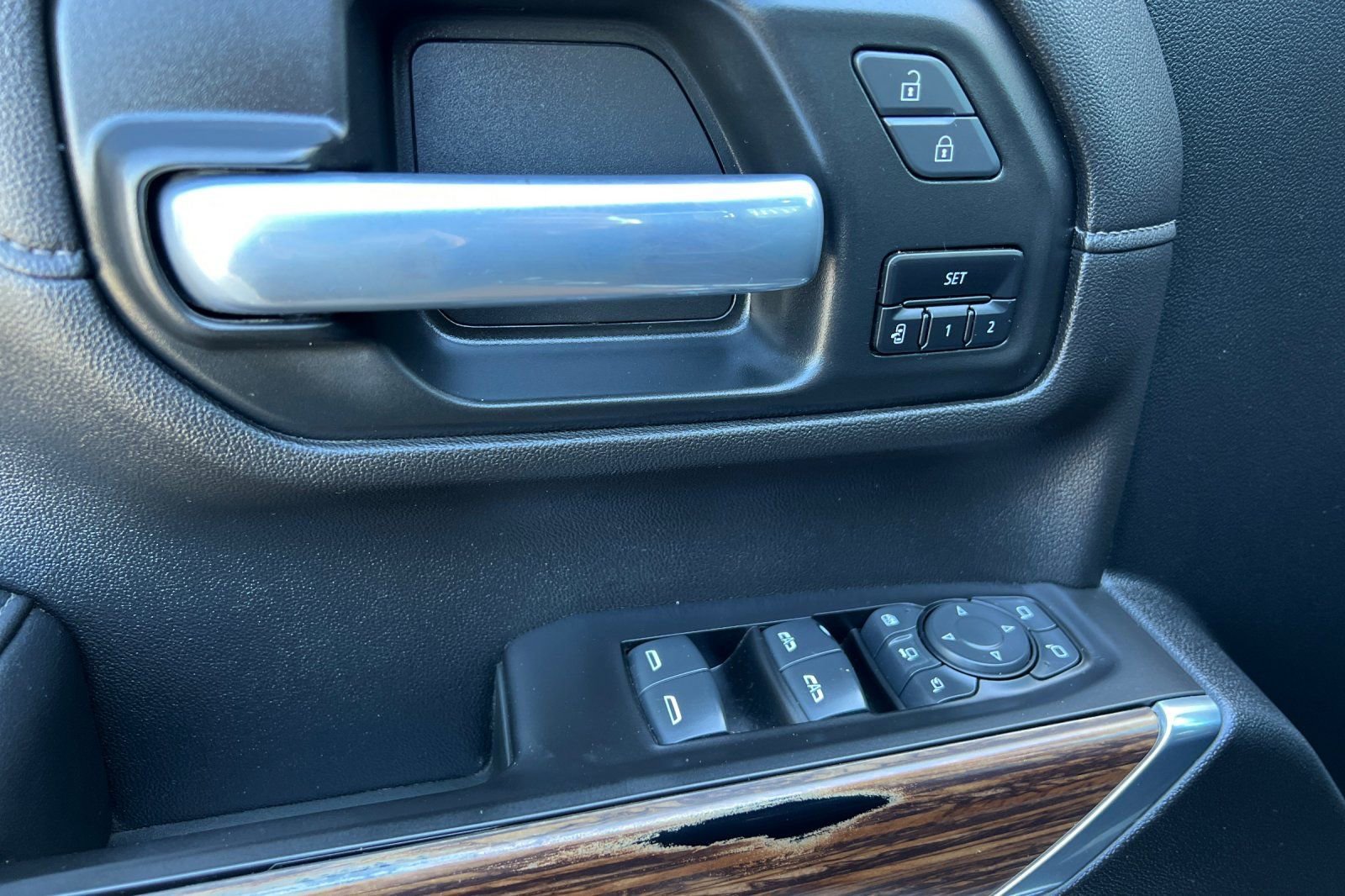 Used 2021 Chevrolet Silverado 3500 High Country w/ Z71 Off-Road Package image 10