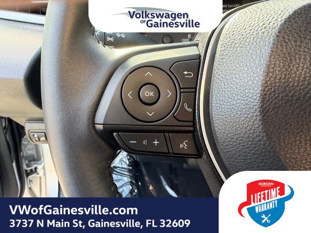 Used 2023 Toyota Corolla SE w/ SE Premium Package image 24