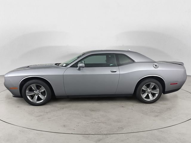 Used 2015 Dodge Challenger SXT w/ Sound Group RWD image 2