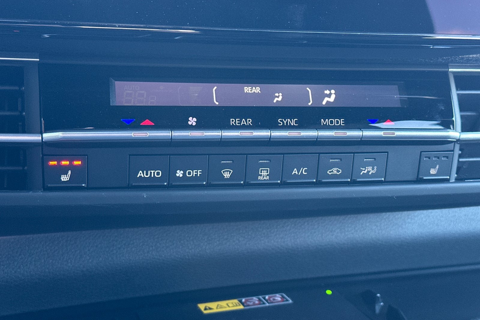 New 2026 Toyota Sienna XSE FWD image 24