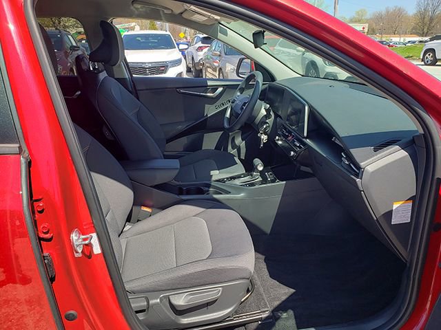 Certified 2024 Kia Niro LX FWD image 18