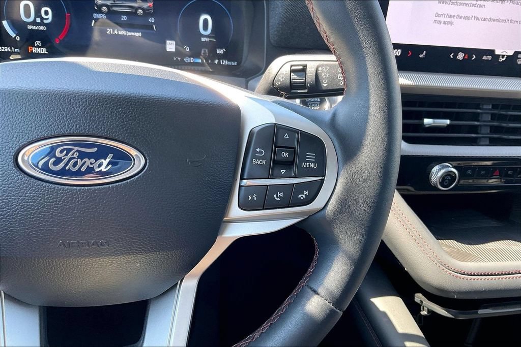 Certified 2025 Ford Explorer Active RWD image 18