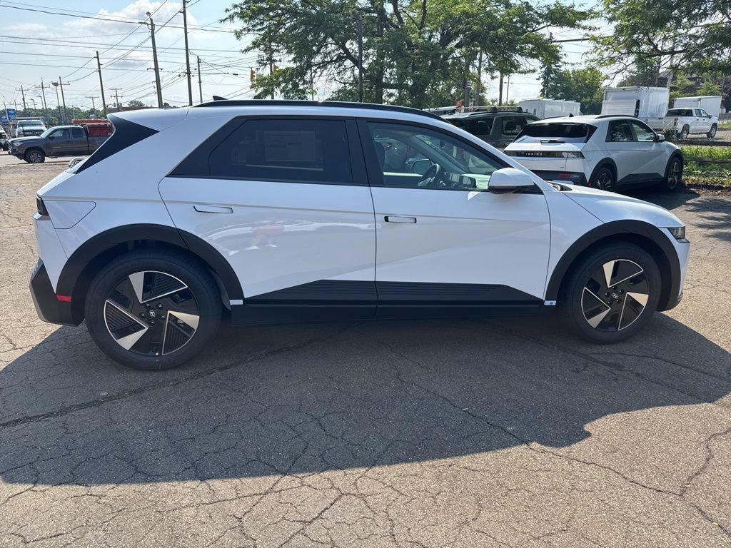 New 2025 Hyundai Ioniq 5 SEL AWD/4WD image 8