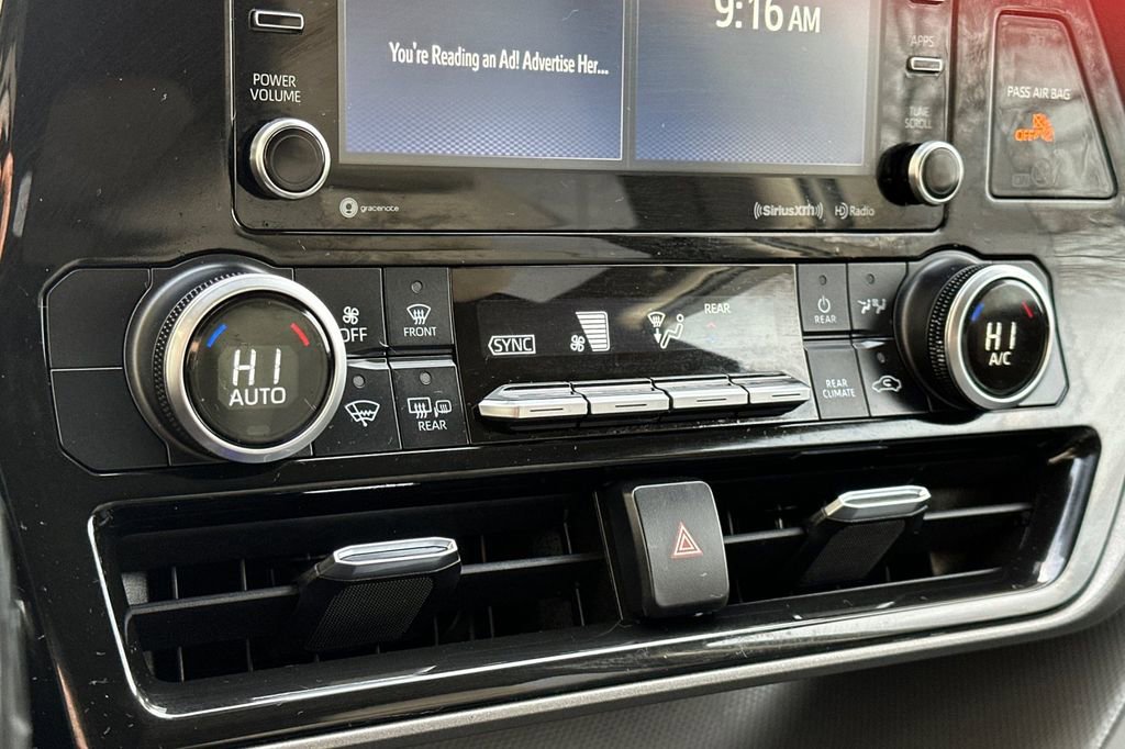 Used 2022 Toyota Highlander LE image 22