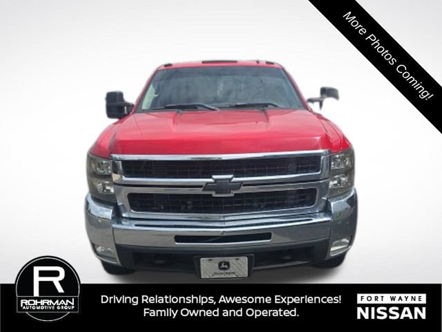 Used 2007 Chevrolet Silverado 2500 LT w/ 1LT Convenience Package AWD/4WD image 2