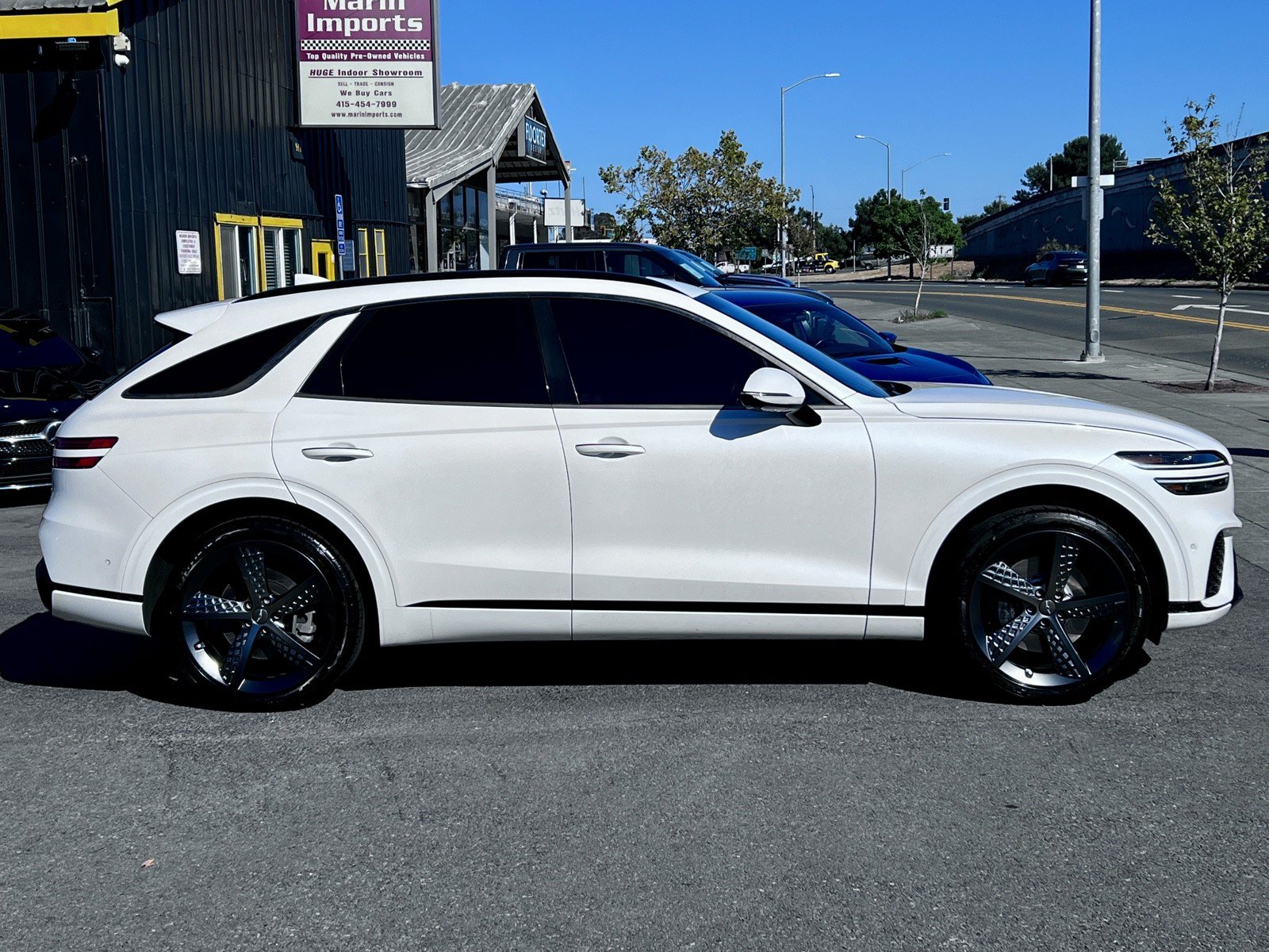 Used 2022 Genesis GV70 3.5T Sport w/ Sport Prestige Package AWD/4WD image 5