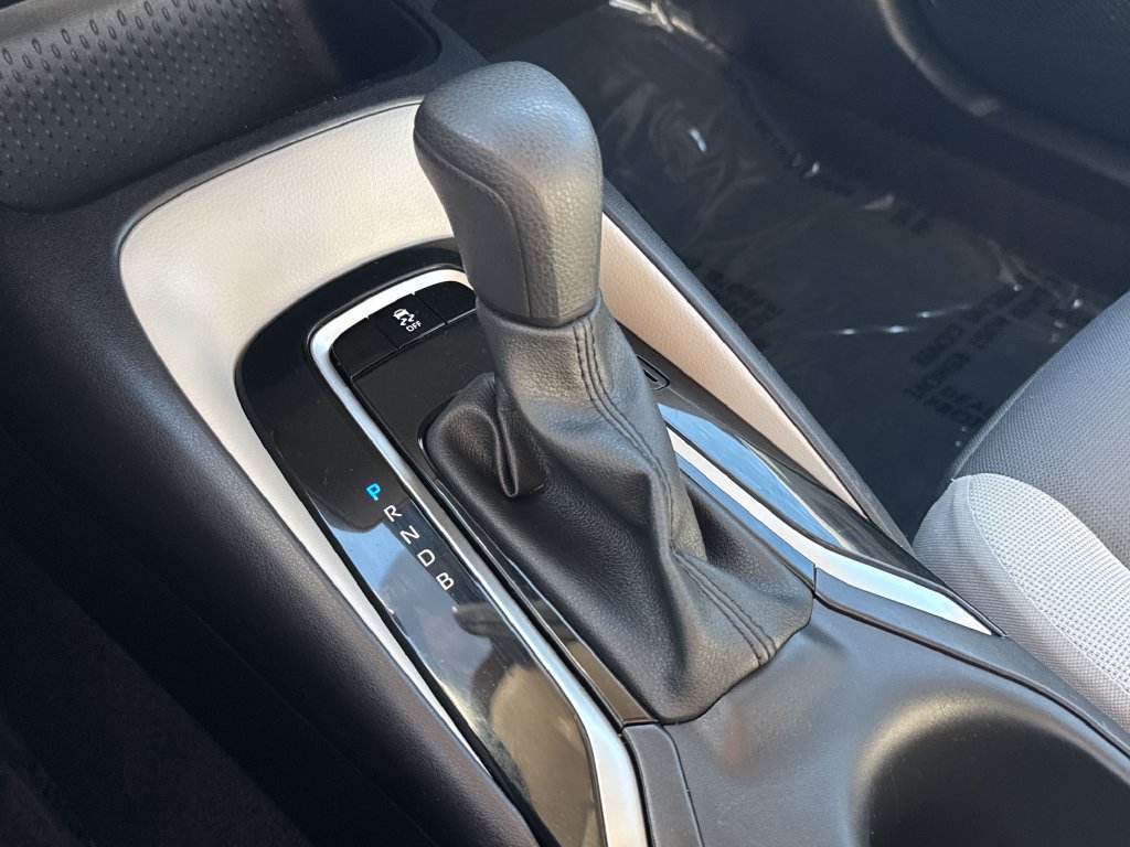 Used 2025 Toyota Corolla LE FWD image 26