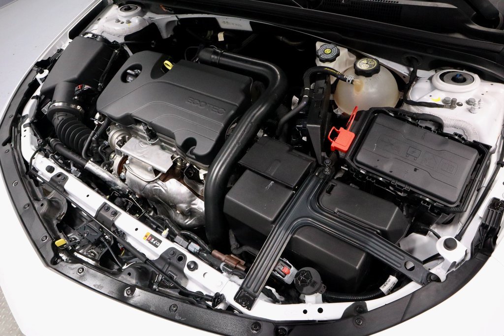 Used 2024 Chevrolet Malibu LT image 17