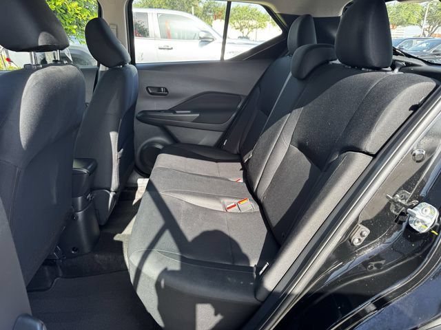Used 2024 Nissan Kicks S FWD image 27