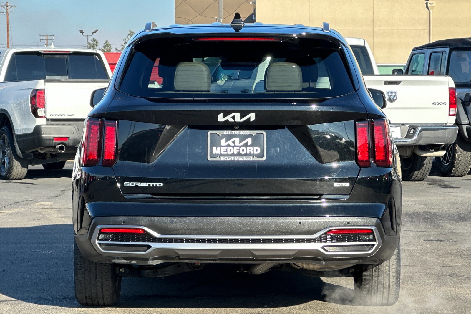 Used 2023 Kia Sorento EX image 5