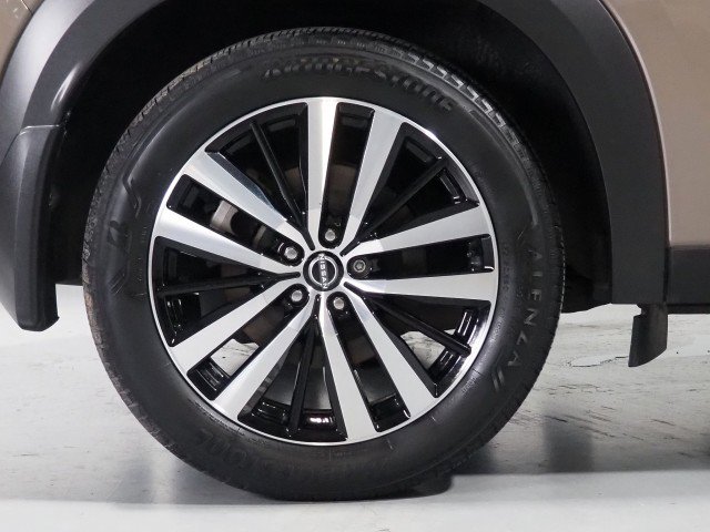 Used 2024 Nissan Pathfinder Platinum FWD image 53