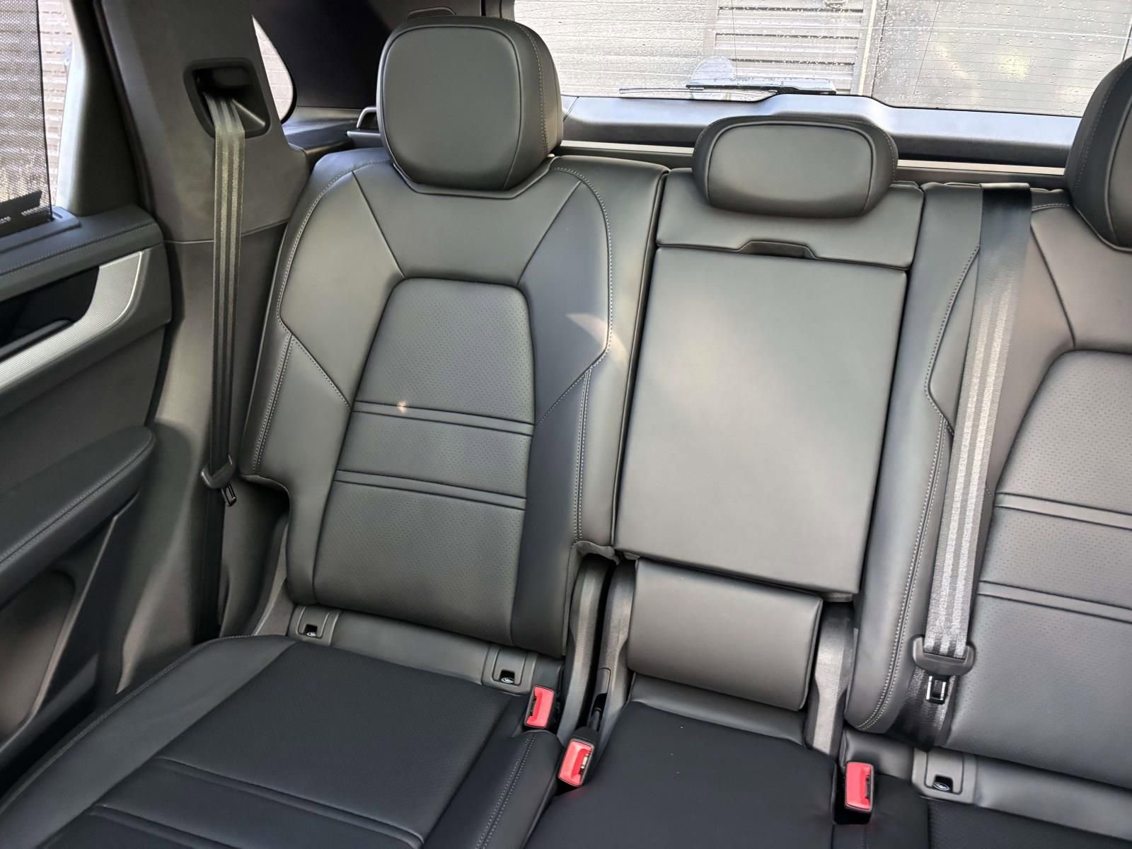 New 2026 Porsche Cayenne S AWD/4WD image 39