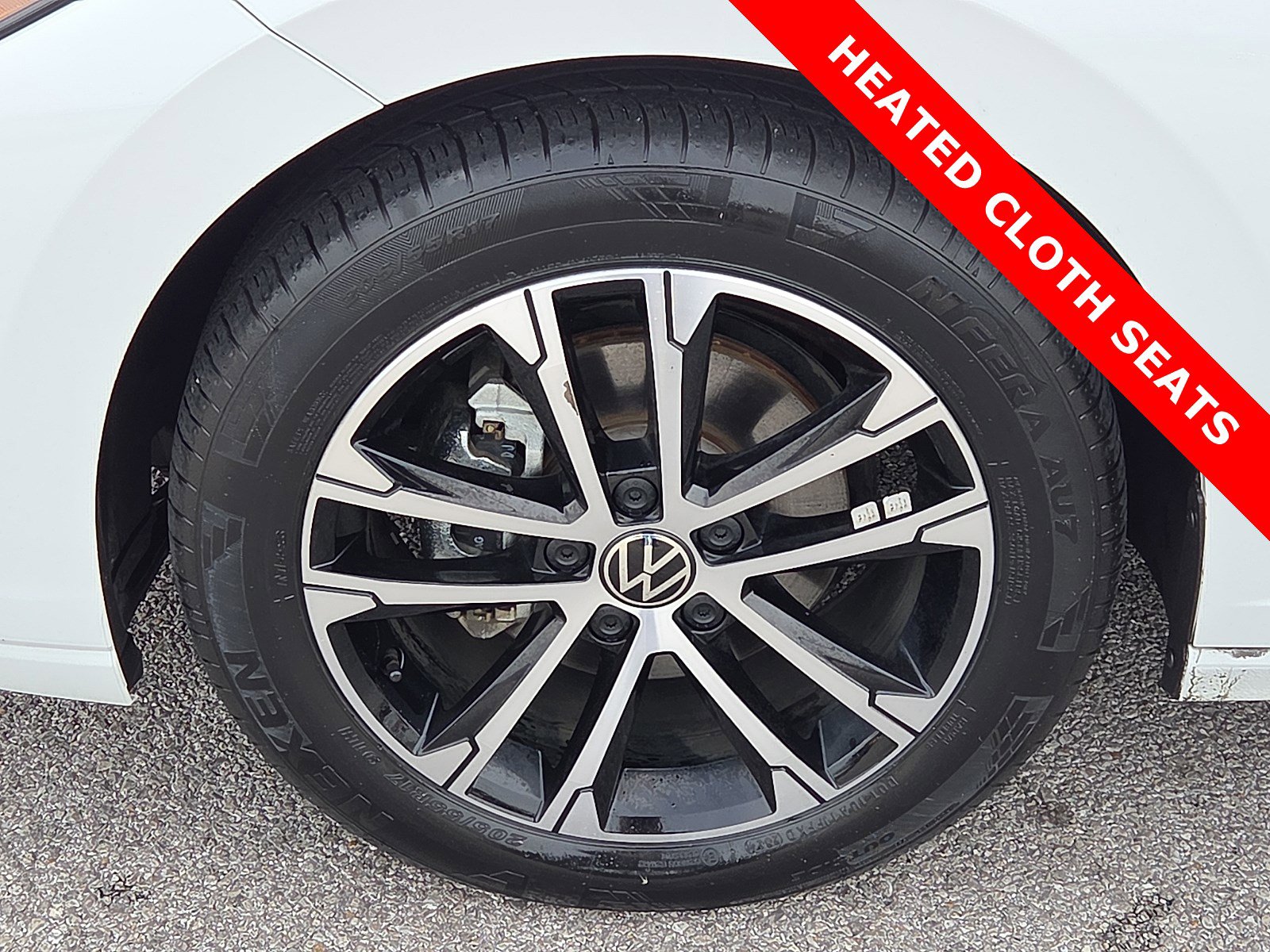 Used 2025 Volkswagen Jetta Sport image 7