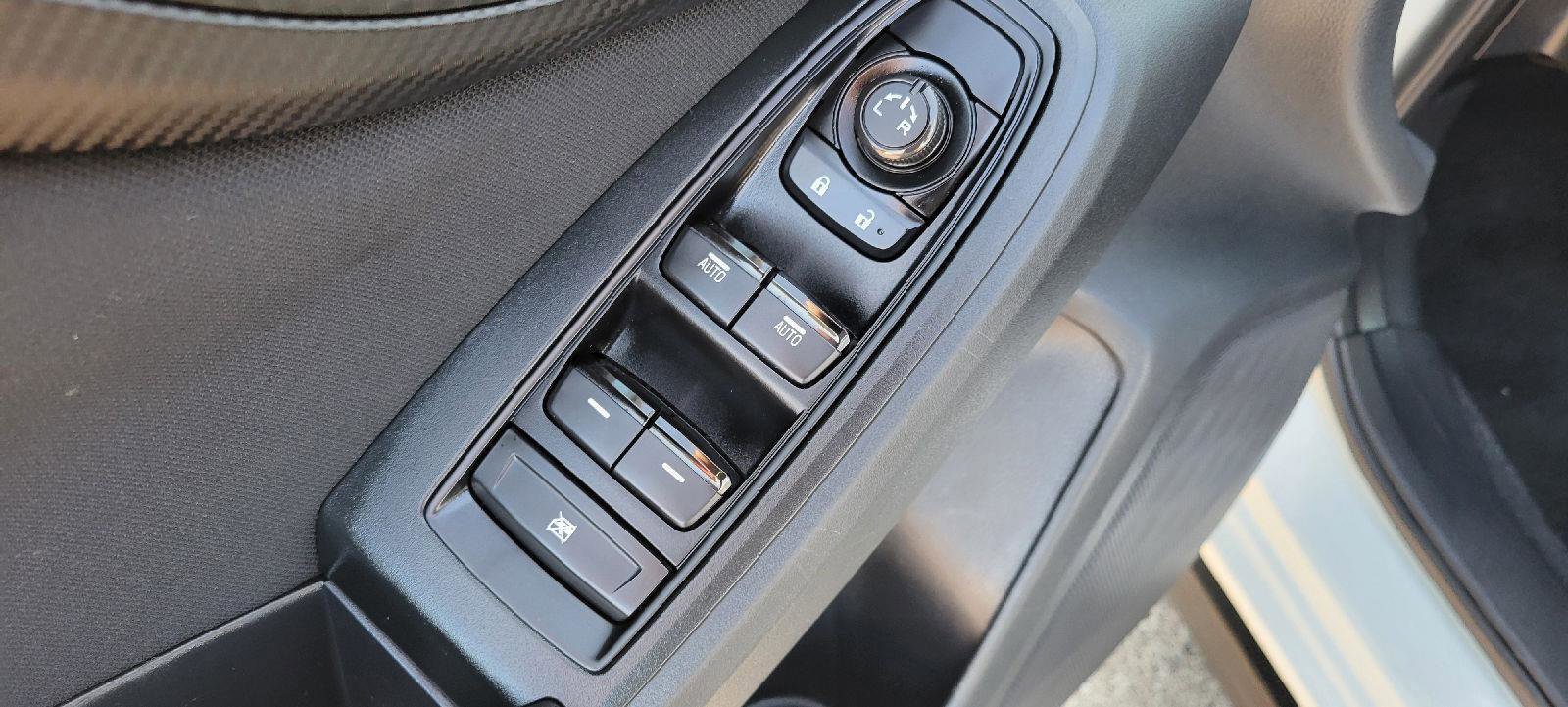 Used 2022 Subaru Crosstrek 2.0i image 7