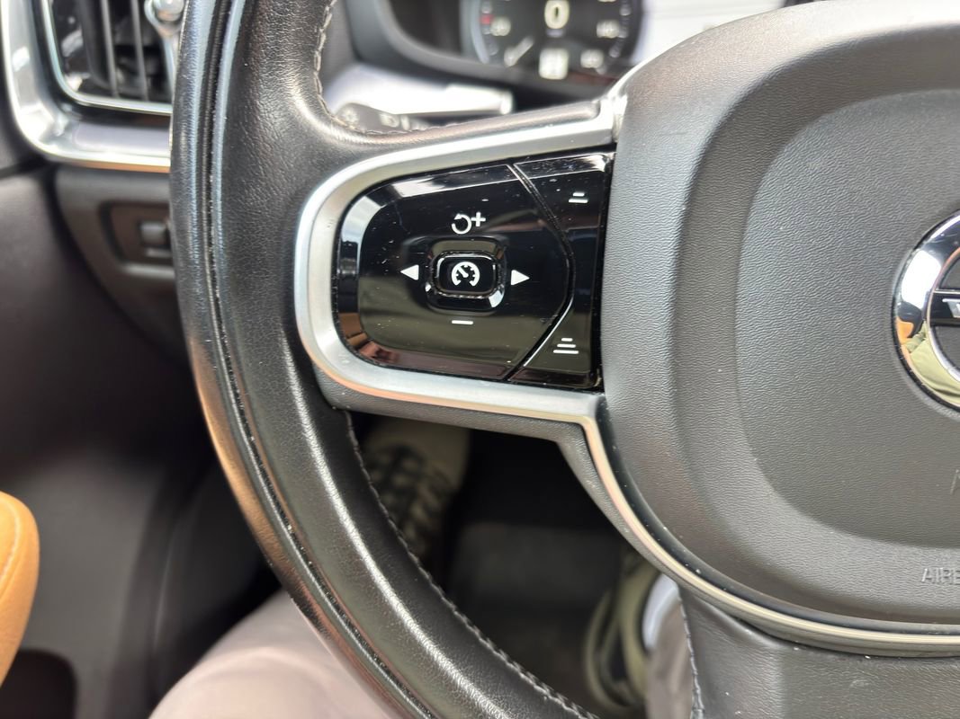 Used 2020 Volvo V60 T5 Cross Country w/ Protection Package Premier image 20