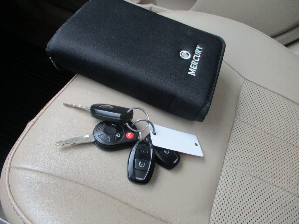 Used 2010 Mercury Milan Premier AWD/4WD image 42