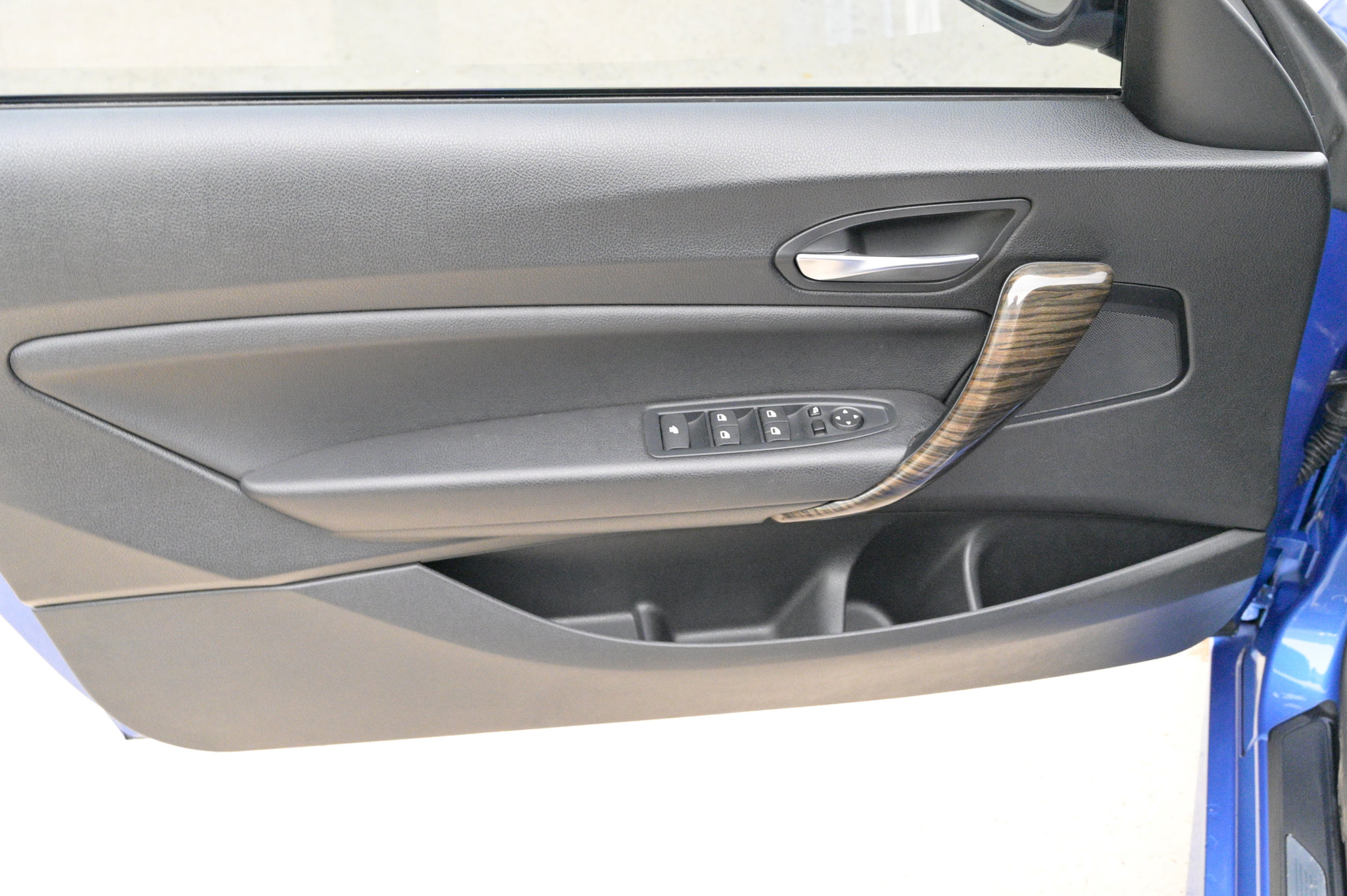 Used 2016 BMW M235i Convertible image 22