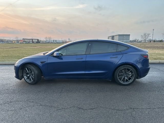 Used 2021 Tesla Model 3 Standard Range Plus image 4