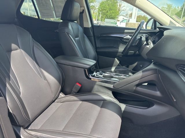Used 2023 Buick Envision Essence image 16