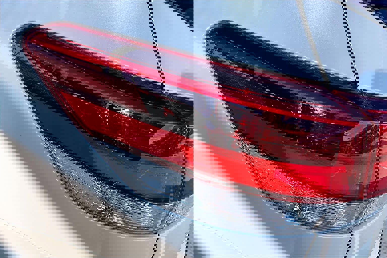 Used 2019 Toyota Highlander Plus FWD image 29