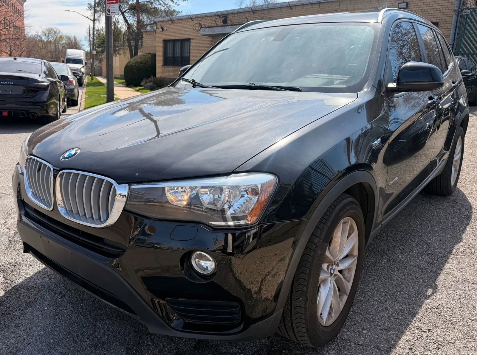 Used 2017 BMW X3 xDrive28i w/ Premium Package AWD/4WD image 1