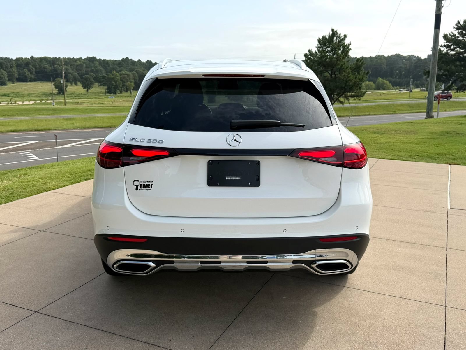 Used 2025 Mercedes-Benz GLC 300 image 5