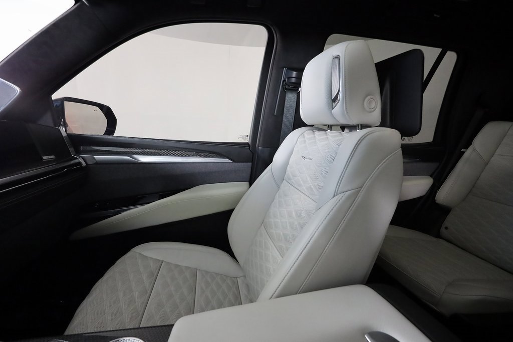 Used 2025 Cadillac Escalade V image 42