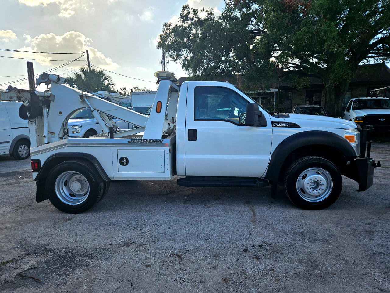 Used 2011 Ford F450 XL w/ XL Decor Group image 4