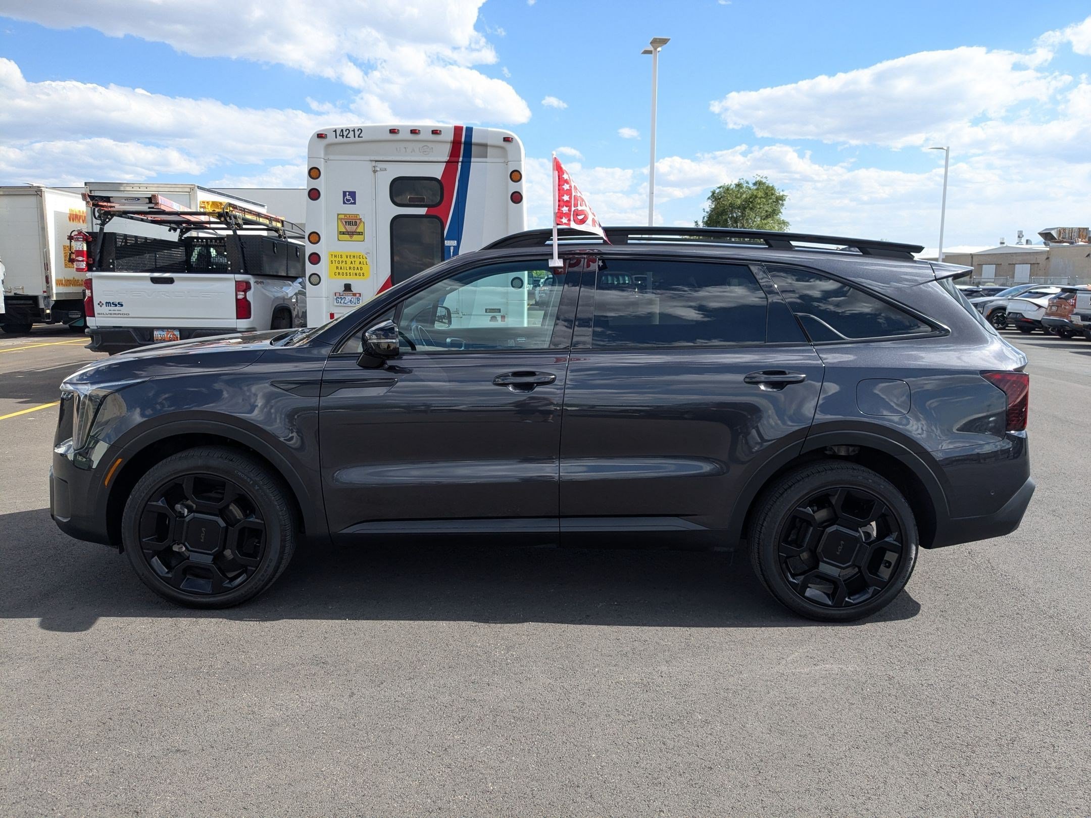 Certified 2025 Kia Sorento SX AWD/4WD image 2