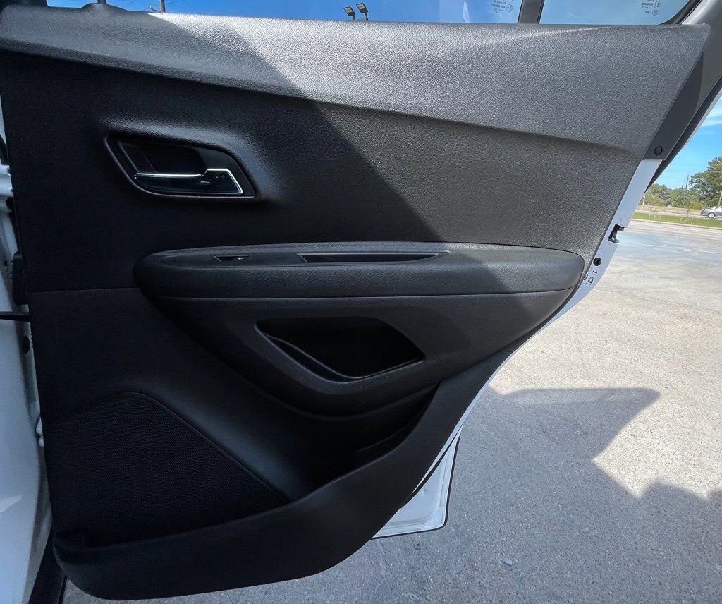 Used 2015 Chevrolet Trax LT w/ LT Plus Package image 36