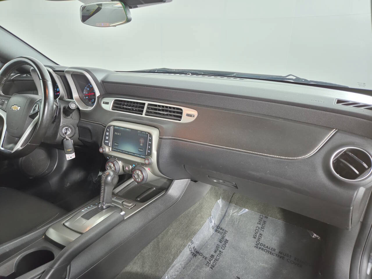 Used 2015 Chevrolet Camaro LT RWD image 28