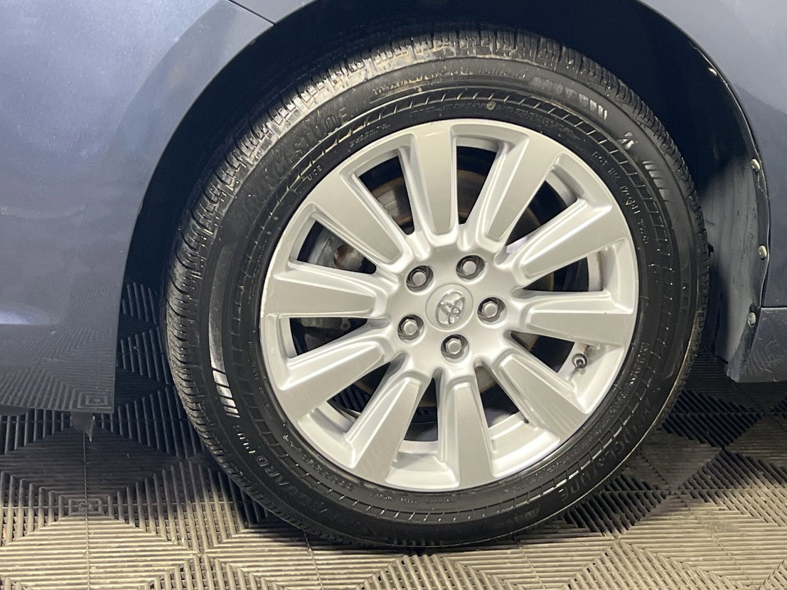 Used 2017 Toyota Sienna LE image 12