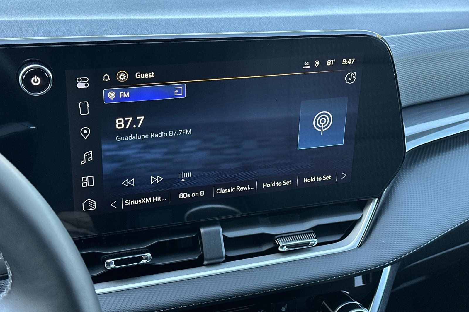 New 2026 Chevrolet Equinox LT FWD image 18