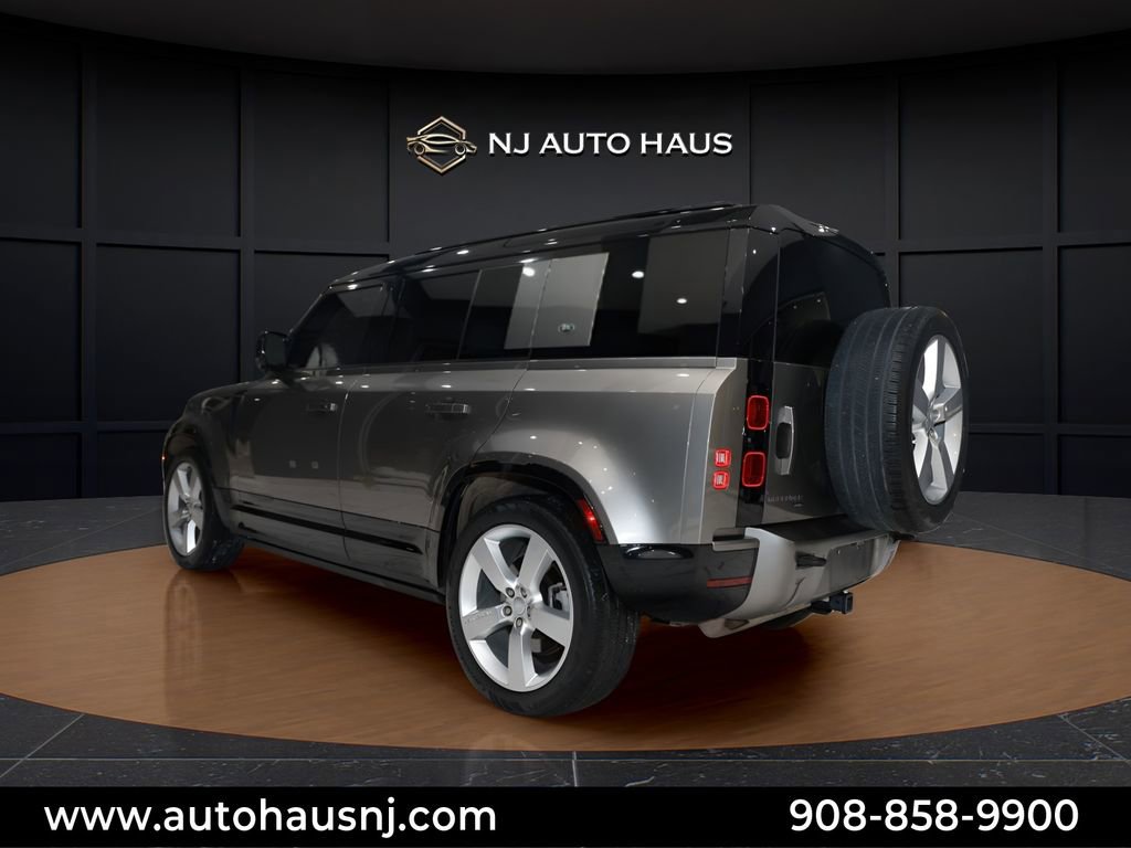 Used 2023 Land Rover Defender 110 X-Dynamic SE image 6
