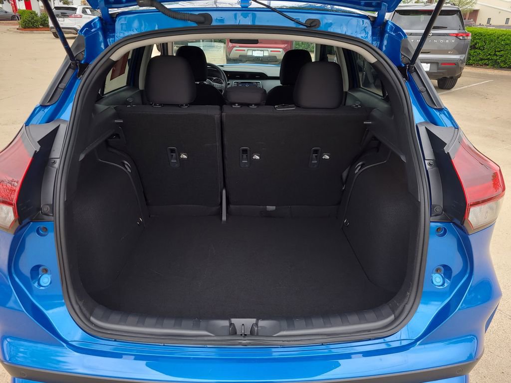 Certified 2025 Nissan Kicks Play S FWD image 7