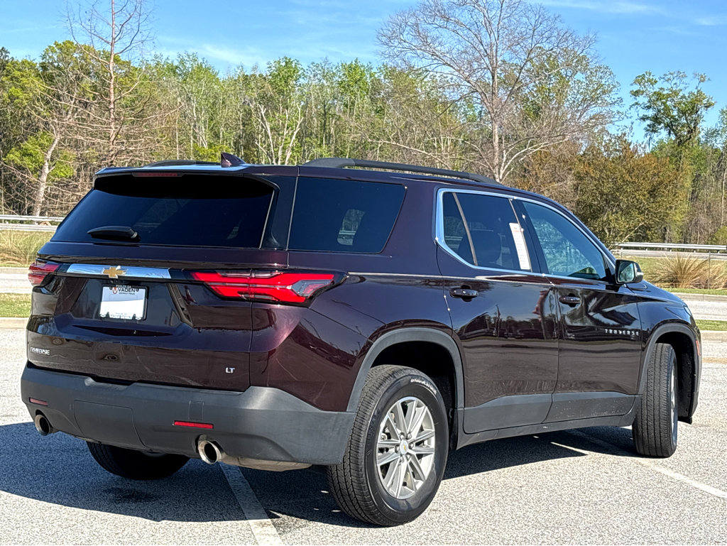 Used 2023 Chevrolet Traverse LT image 15