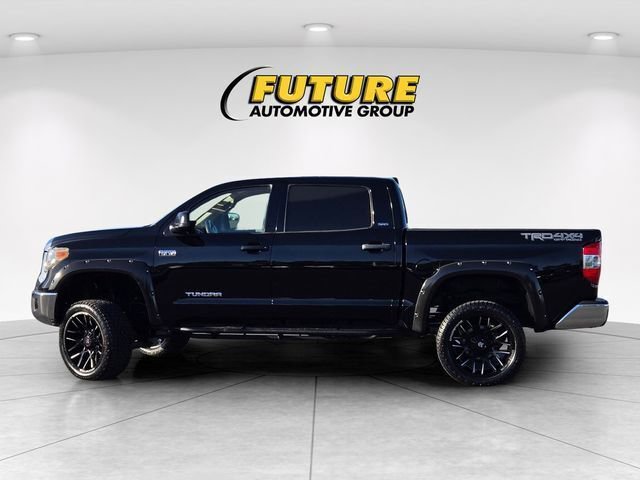 Used 2015 Toyota Tundra SR5 w/ TRD Off Road Package AWD/4WD image 9