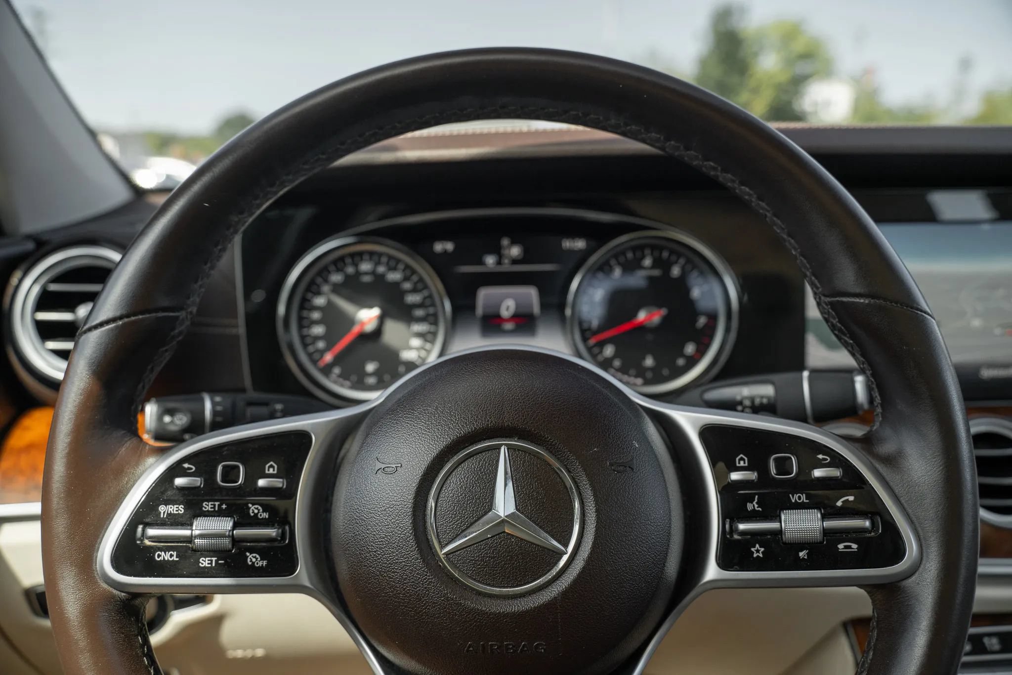 Used 2019 Mercedes-Benz E 450 4MATIC Wagon image 19