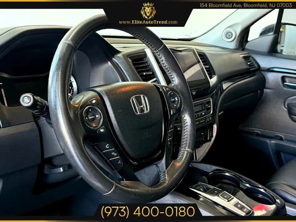 Used 2017 Honda Pilot Touring image 9